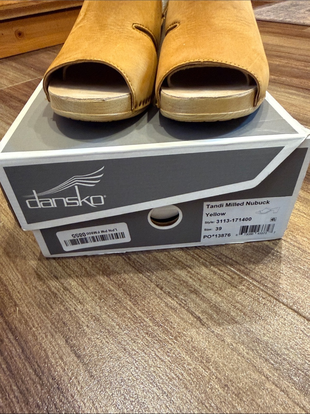 NWT Dansko Tandi Milled Nubuck Sandals Women's - Picture 4 of 4